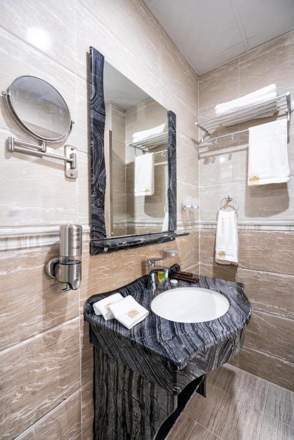 Al Amerat Hotel Al Amarat Екстериор снимка