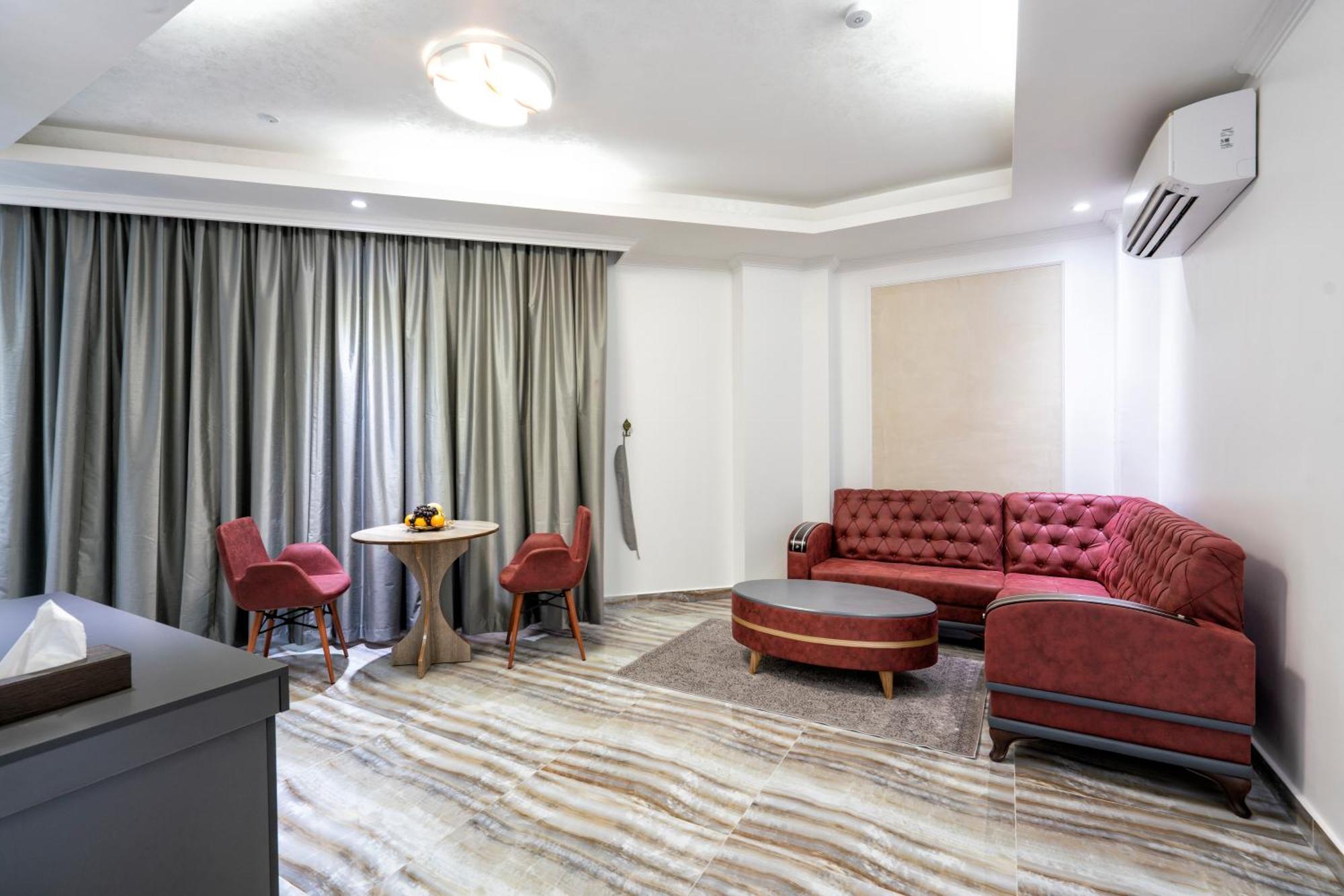 Al Amerat Hotel Al Amarat Екстериор снимка