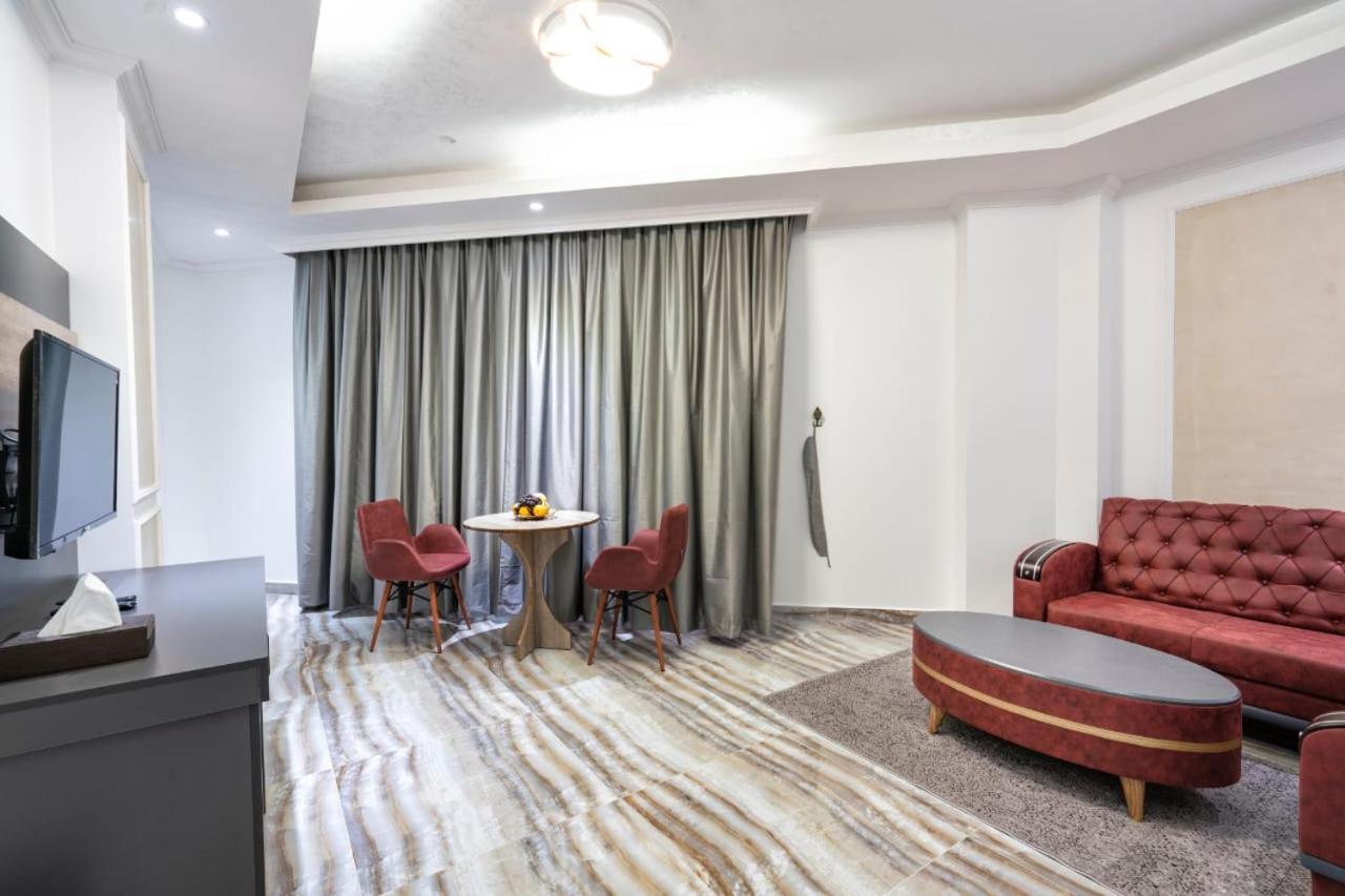 Al Amerat Hotel Al Amarat Екстериор снимка