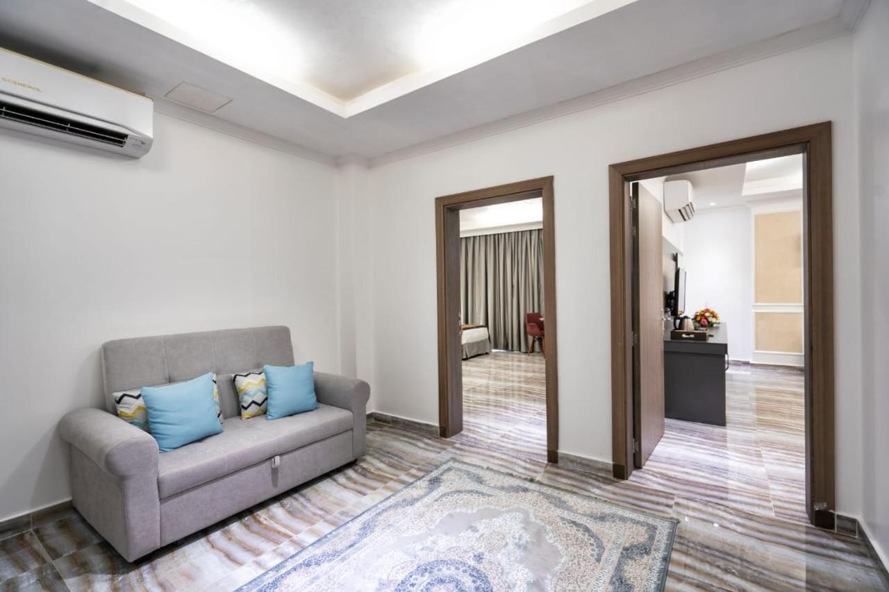 Al Amerat Hotel Al Amarat Екстериор снимка