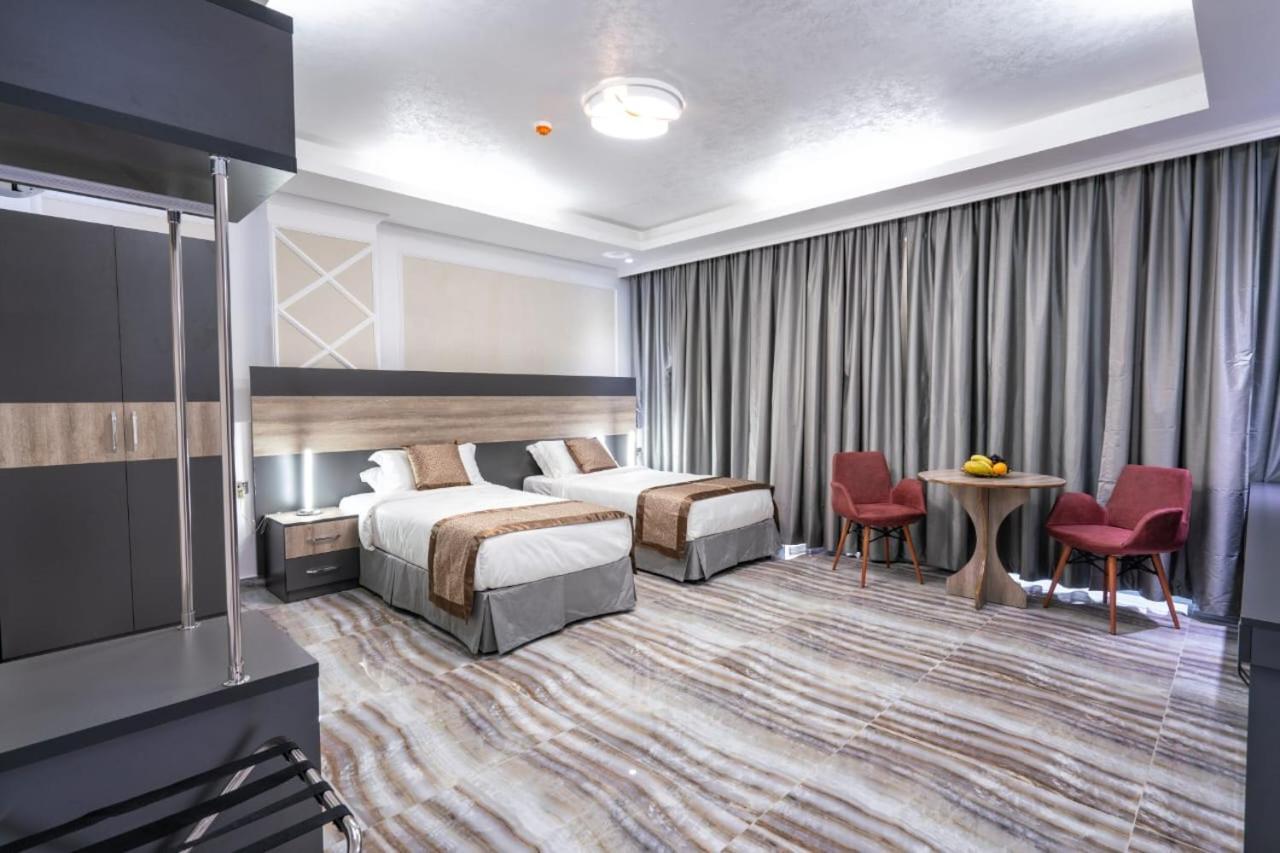Al Amerat Hotel Al Amarat Екстериор снимка