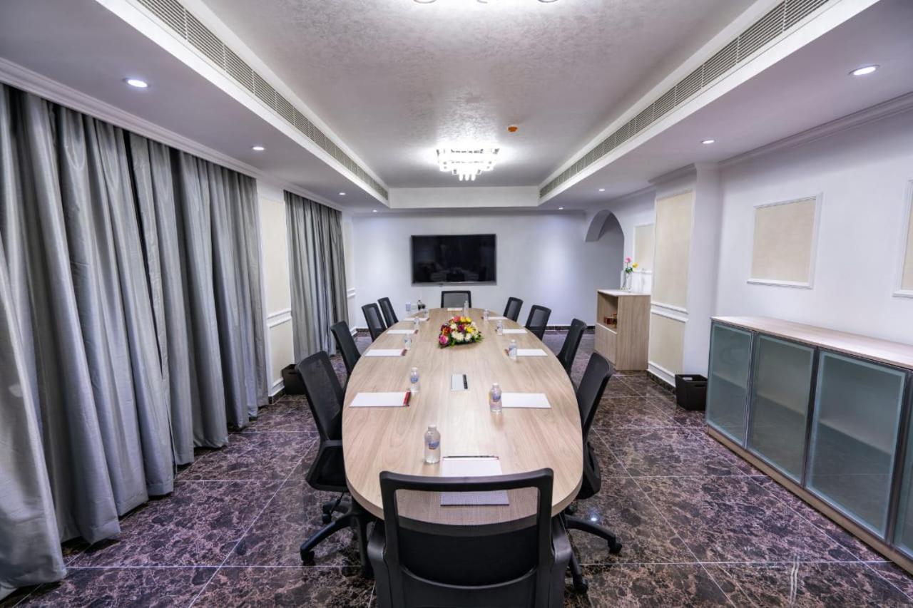 Al Amerat Hotel Al Amarat Екстериор снимка