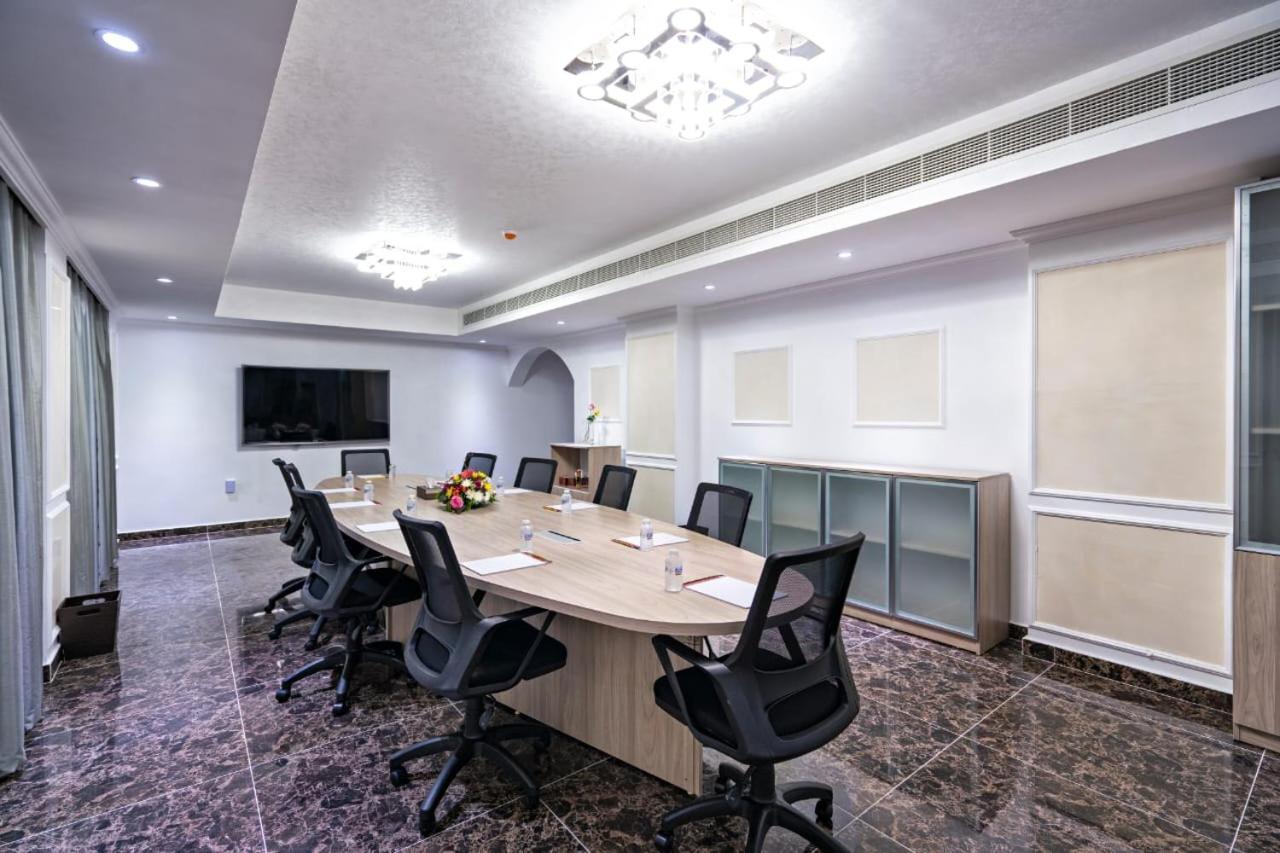 Al Amerat Hotel Al Amarat Екстериор снимка